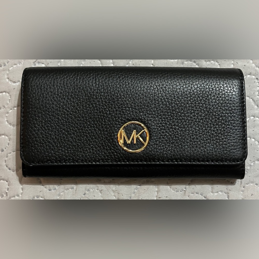 Michael Kors wallet